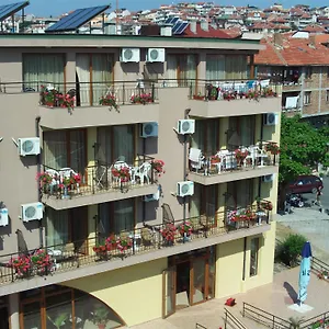 kandrovi-hotel.sozopol-hotels.com/